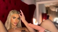 Alice Amateur Blonde Toys Masturbation