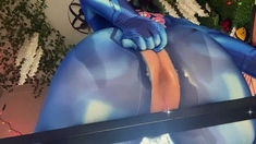 Masturbating amateur cums after solo fun