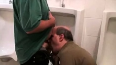 Bareback Daddy In The Gas Station Wc
