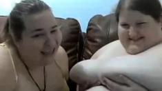 Big fat lesbians on cam